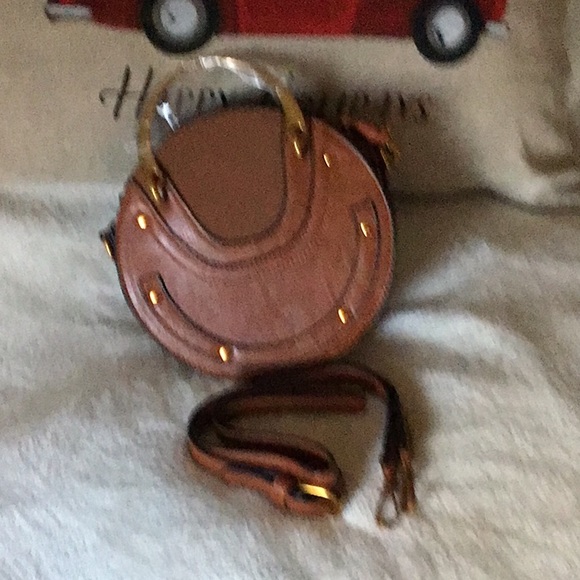 🌲 Great find is this little round bag.🌲 - Picture 5 of 5